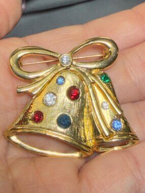 Vintage Christmas Bells Brooch Gold Tone Rhinestone Bow Holiday Pin 1.8"